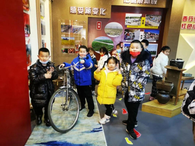 精河县:迎新年研学游活动让孩子们“欢”度寒假